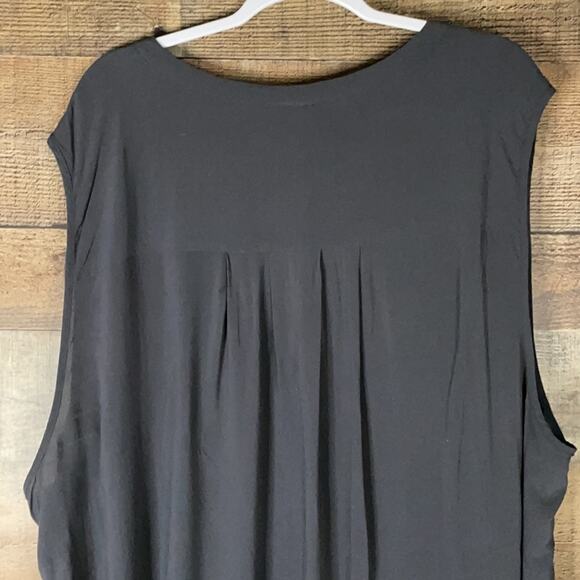 Torrid Challis Button Sleeveless Tank Top Solid Gray Size 5 5X - Picture 9 of 10